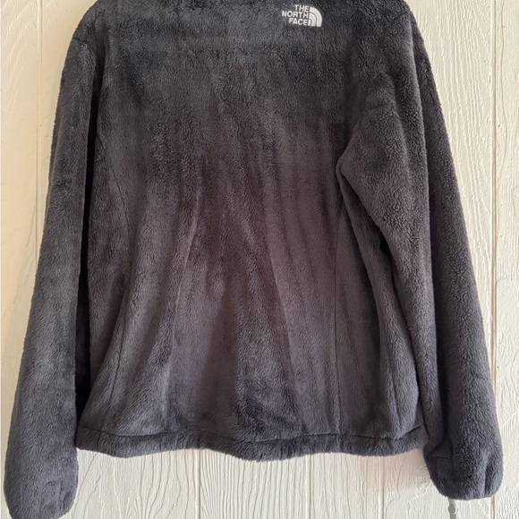 The North Face Grey Fuzzy Jacket - Picture 4 of 6